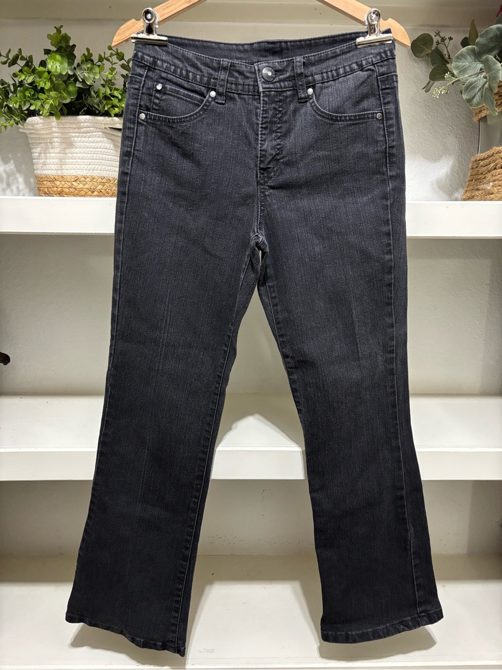 Hannah Women's Black Flare Jeans